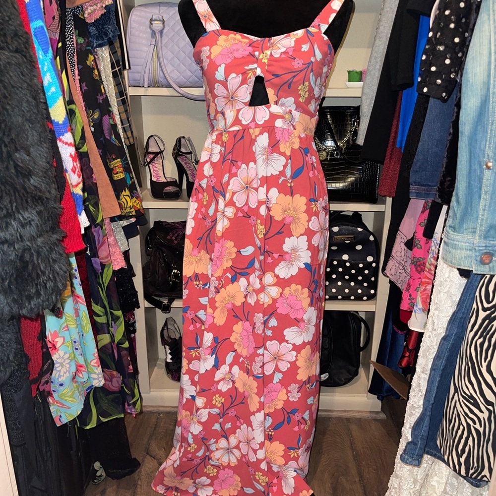 BNWT Floral Maxi Dress